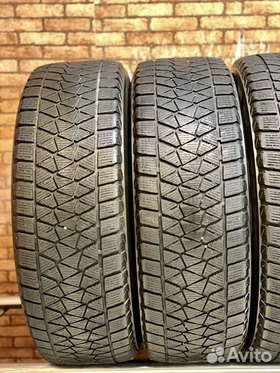 Bridgestone Blizzak DM-V2 225/65 R17