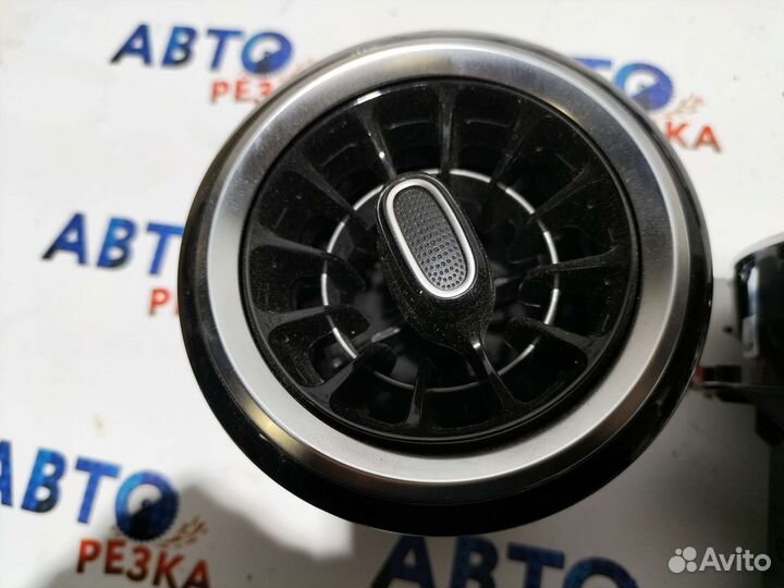 Вентиляционный дефлектор Мерседес GLB247