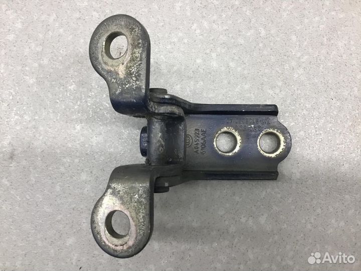 Петля двери задней левой нижняя Chery Tiggo (T11)