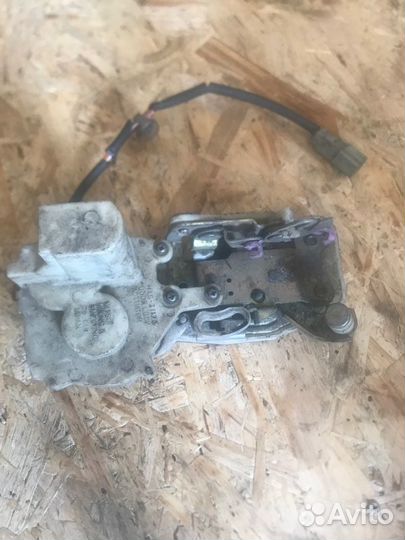 Замок двери задний левый Honda Ascot CE4 G20A