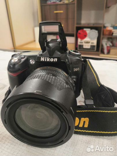 Зеркальный фотоаппарат nikon D90