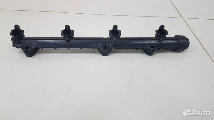 Рейка топливная рампа Skoda Octavia A7 2013