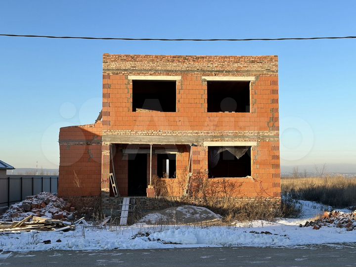 Коттедж 180 м² на участке 6,9 сот.