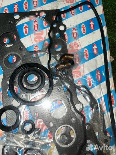 Ремкомплект двс Mitsubishi Pajero L044G 4D56