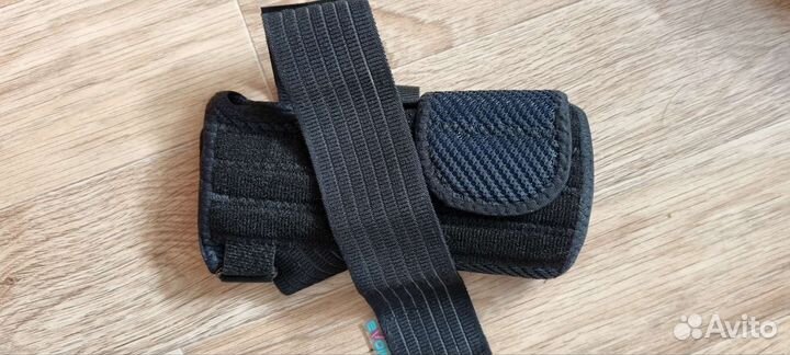 Бандаж на лучезапястный сустав