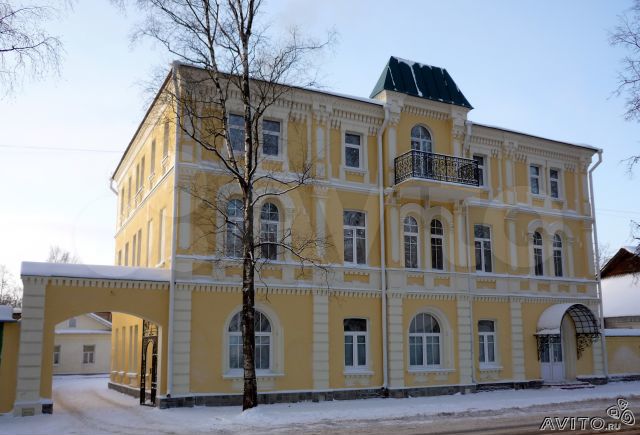 Торговая площадь, 898 м²