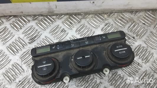 Блок управления печки и климат-контроля skoda octa