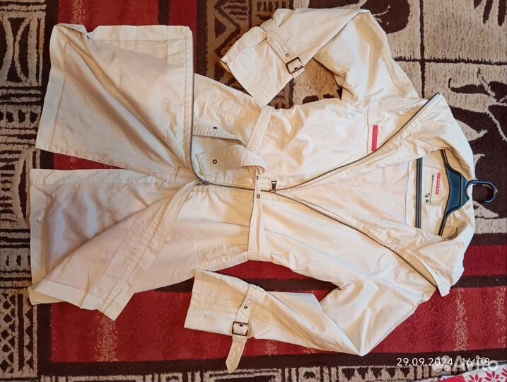 Плащ женский prada