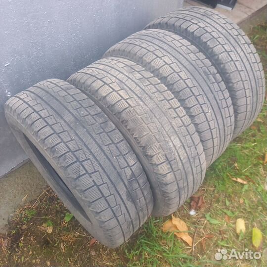 Hankook Winter I'Cept Evo 215/65 R16 98Q