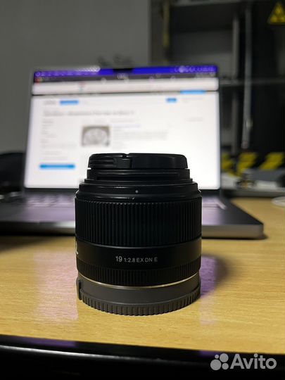 Объектив Sigma 19mm F2.8 Sony E