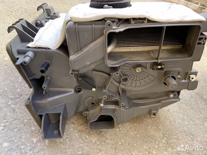 Отопитель с радиатором на Хендай Ай 40