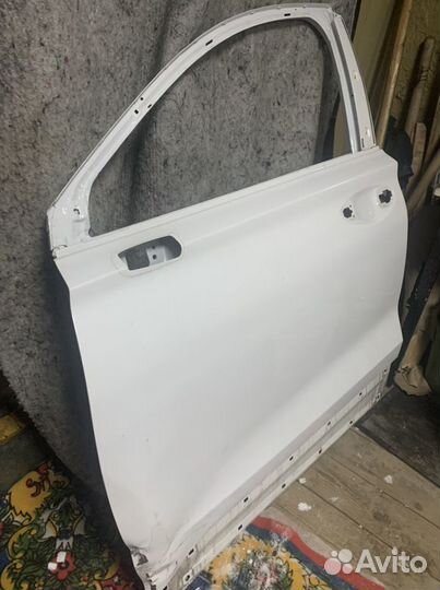 Продам дверь Santa Fe 4