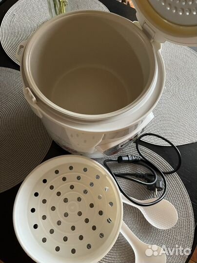 Мультиварка Wellberg wb-105