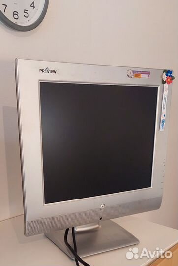 Монитор с колонками vga 17