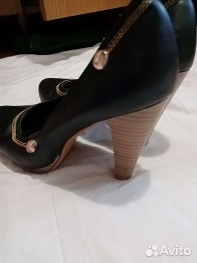 Обувь женская