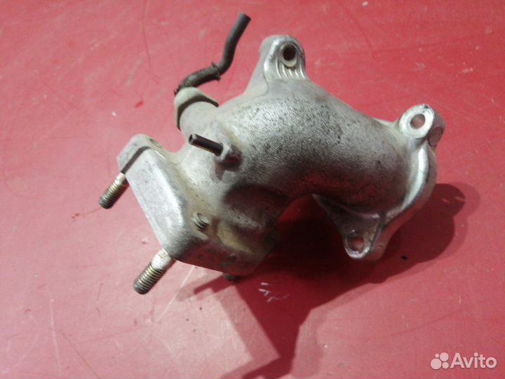 Патрубок воздушного фильтра Toyota Avensis Т250