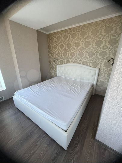 2-к. квартира, 70 м², 7/14 эт.
