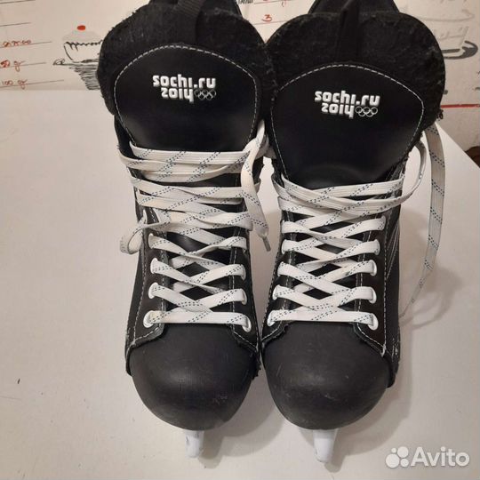 Коньки хоккейные 39 размер