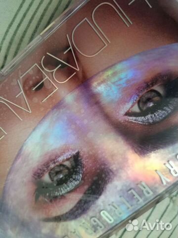 Тени палетка huda beauty из адвент календаря