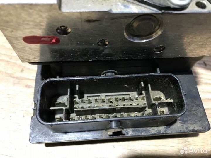 Блок abs Skoda Fabia 2 2012