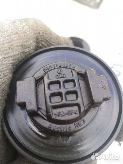 Крышка бачка гура audi A6 c5