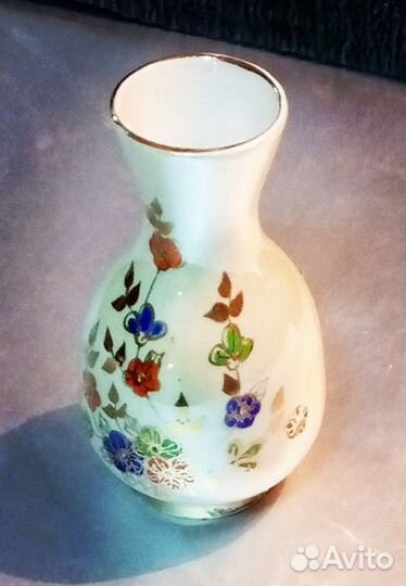 Вазочка Кировобадского фарфорового завода СССР