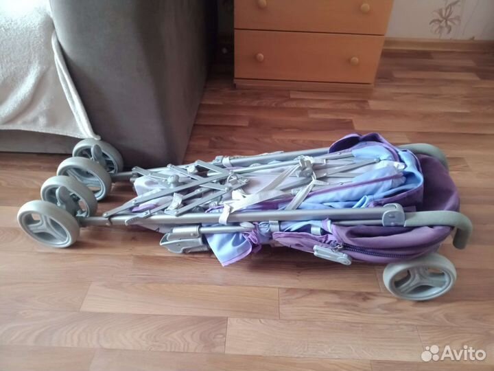 Прогулочная коляска