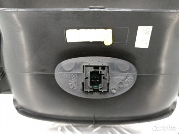 Кнопка аварийной сигнализации Peugeot 206 рест