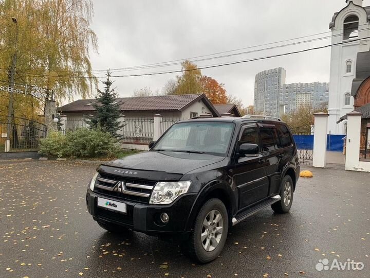Mitsubishi Pajero 3.2 AT, 2011, 255 000 км