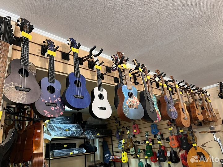 Укулеле гавайская гитара