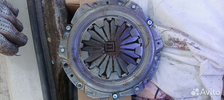 Запчасти Рено Логан