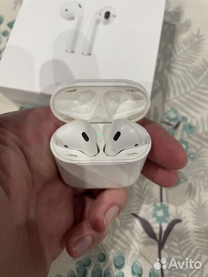 Беспроводные наушники apple airpods 1