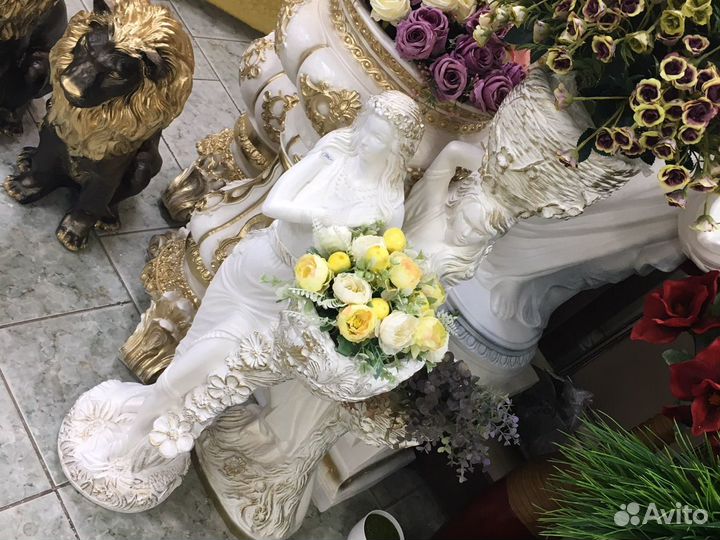 Статуя гипсовая