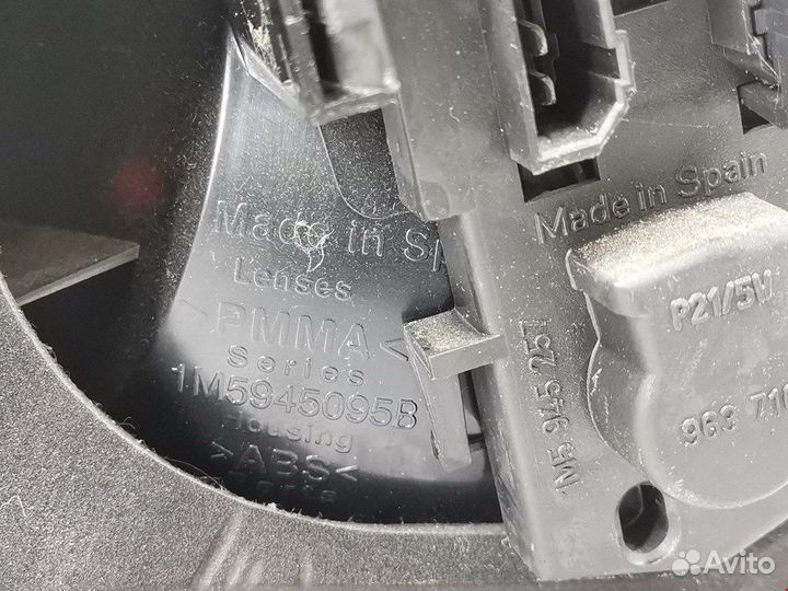 Фонарь задний левый для Seat Toledo 2 1M5945111