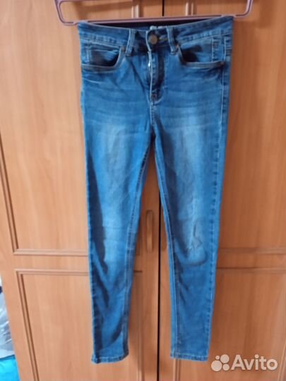 Джинсы для девочки б/у