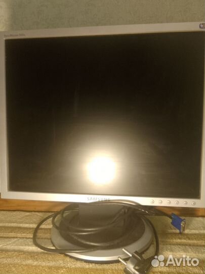 Монитор Samsung