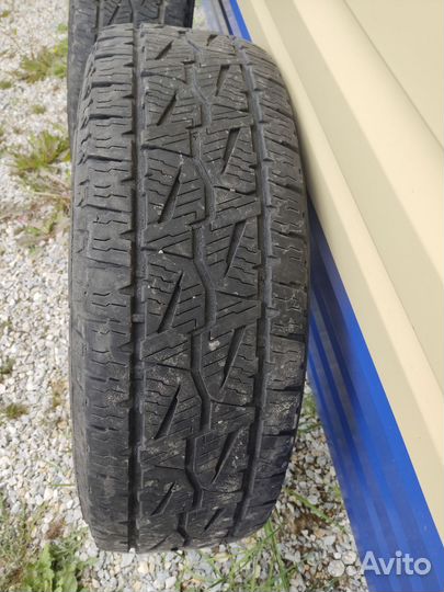 Bridgestone Dueler A/T 001 245/75 R16