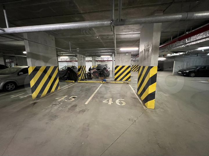 Машиноместо