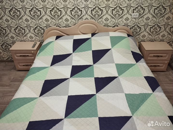 Кровать двухспальная с матрасом бу 160 200