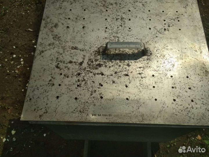 Бак оцинкованный с проветриваемой крышкой