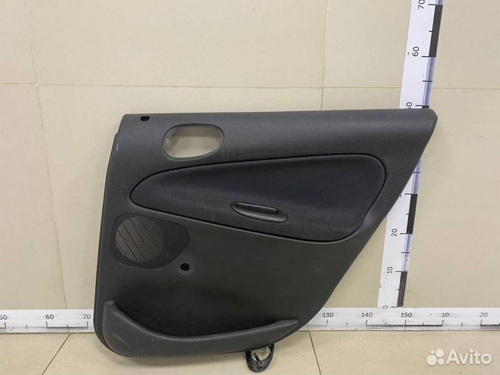 Обшивка двери задней правой Peugeot 206 1998-2012