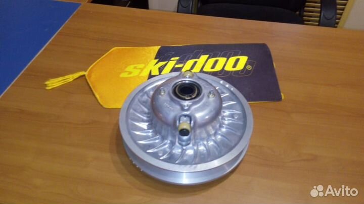 421438 Вариатор ведомый в сборе Ski-doo,Arctic cat