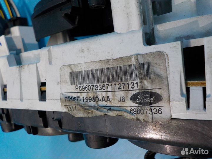 Блок управления печкой Ford Focus 2 2005-2011