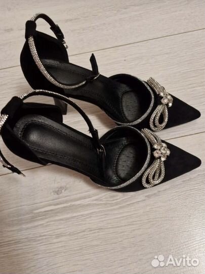 Туфли женские на каблуке