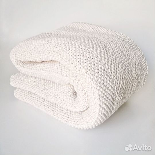 Вязаное одеяло ручной работы для малыша