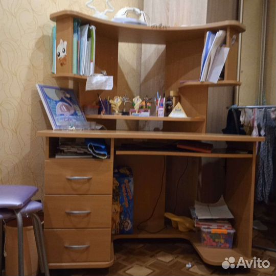 Компьютерный стол