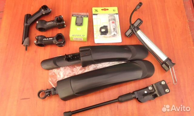 Выносы руля, крылья, насос, фонарь, подножка