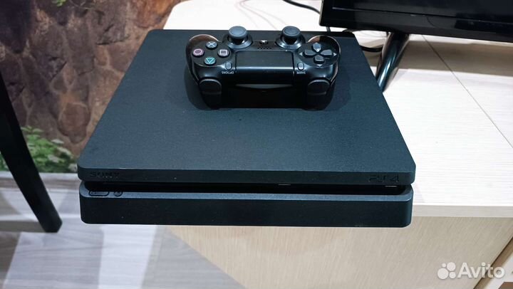 Игровая приставка sony ps4 slim