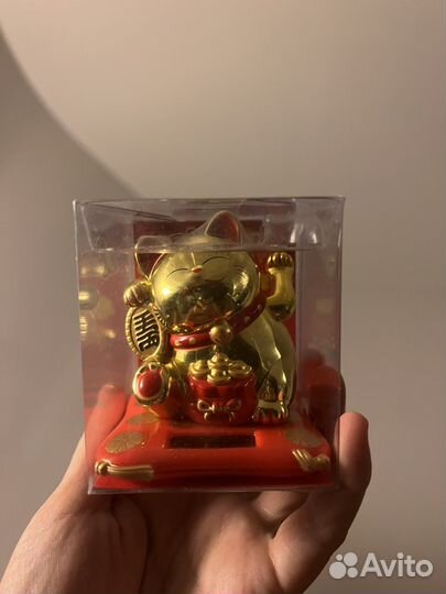 Манэки нэко