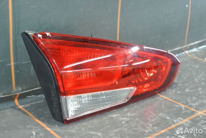 Фонарь внутренний левый - Kia Cerato 3